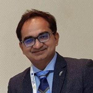 dr. dilip lalwani (1)